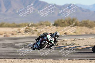 media/Dec-06-2025-CVMA (Sat) [[4a896cc04c]]/Race 8- Formula 40 MW and LW/